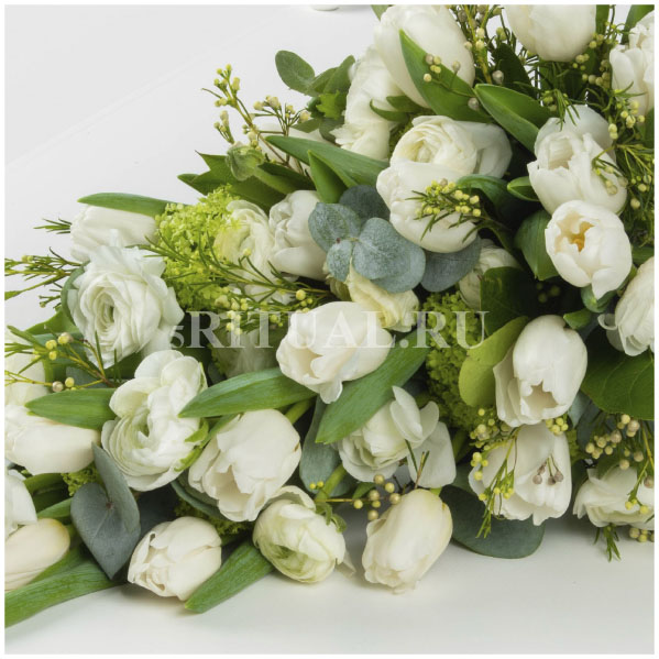product: Траурный букет № 13 - фото № 2 | Букет из белых тюльпанов, эустомы и декоративной зелени.